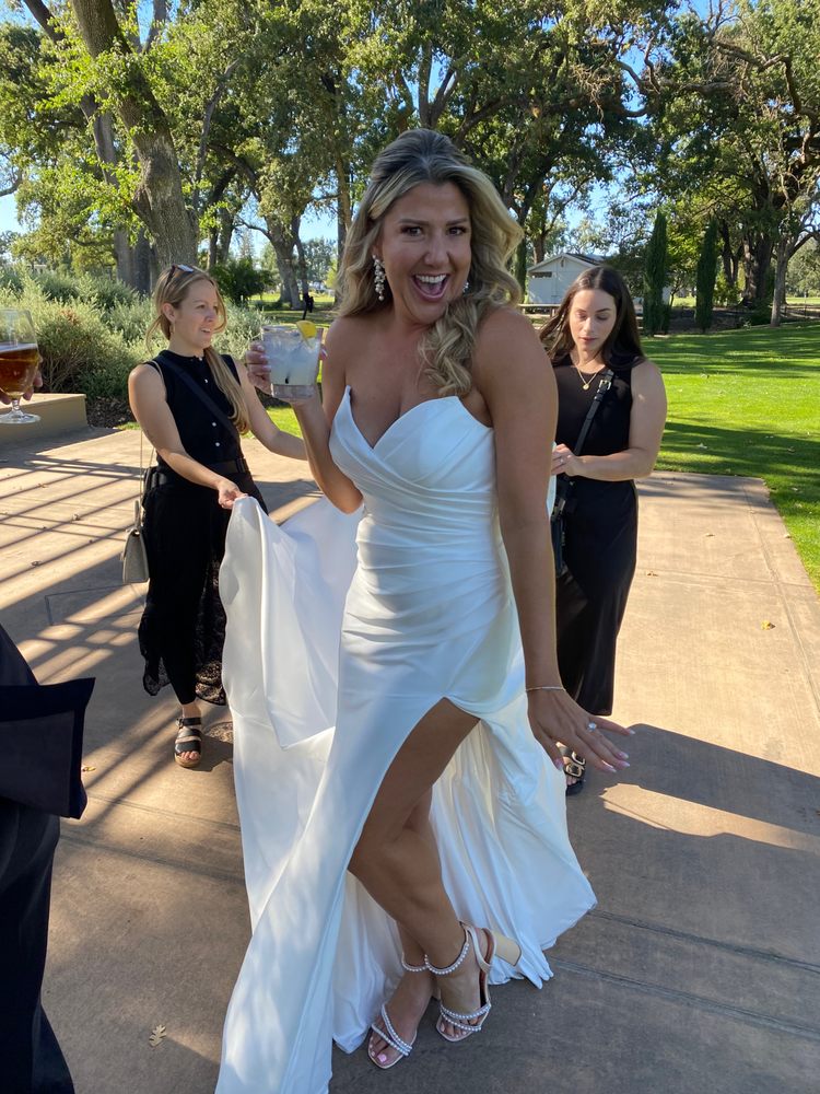 Wedding De-Tailor