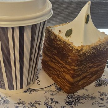 {petite} maman - Pumpkin pastry and latte. Absolutely delicious - Bakeries Near Me - New York, New York {petite} maman - Pumpkin pastry and latte. Absolutely delicious - Bakeries Near Me - New York, New York