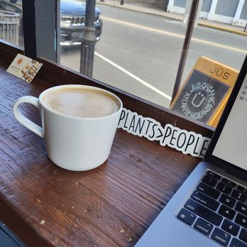 Jus Organic - Latte with Coconut Milk - Vegan Near Me - Atlantic Highlands, New Jersey