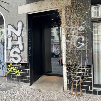 CODA - The entrance that has no sign - Desserts Near Me - Berlin, BE