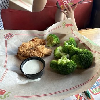 Chili's - Kids meal - American Near Me - East Hanover, New Jersey