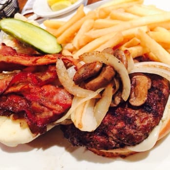 Pompton Queen Diner - South City Burger - Diners Near Me - Pompton Plains, New Jersey
