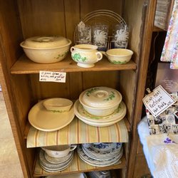 Willamina Merchants - Adorable dishes