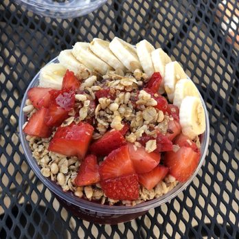 Juice It Up! - Açaí Berry Bowl (Honey, Strawberries, Bananas and Granola) - Juice Bars & Smoothies Near Me - Corona, California