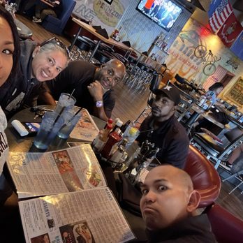 Al's Garage - Friends and food. Hungry today!!! Came for dessert and drinks - Sports Bars Near Me - Las Vegas, Nevada Al's Garage - Friends and food. Hungry today!!! Came for dessert and drinks - Sports Bars Near Me - Las Vegas, Nevada