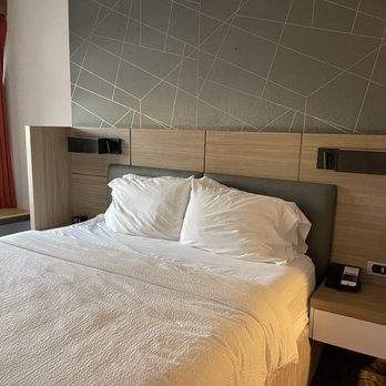 SpringHill Suites by Marriott Dayton Beavercreek - King bef - Hotels Near Me - Beavercreek, Ohio SpringHill Suites by Marriott Dayton Beavercreek - King bef - Hotels Near Me - Beavercreek, Ohio