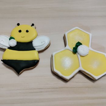 Sweet Projects - Decorated sugar cookies - Desserts Near Me Sweet Projects - Decorated sugar cookies - Desserts Near Me