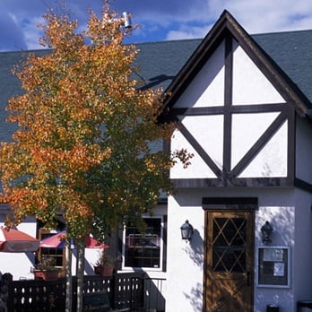 Hernando's Pizza Pub - Pizza Near Me - Winter Park, Colorado