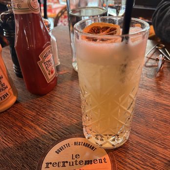 Le Recrutement - Whiskey sour - Brasseries Near Me - Paris, 75 Le Recrutement - Whiskey sour - Brasseries Near Me - Paris, 75