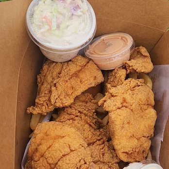 The Fish Shack - Large plate with snapper. Tartar sauce and house sauce - Fish & Chips Near Me - Long Beach, California The Fish Shack - Large plate with snapper. Tartar sauce and house sauce - Fish & Chips Near Me - Long Beach, California