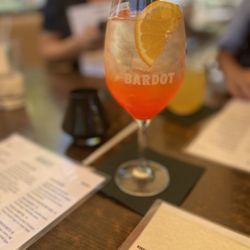 Puttin' On the Spritz! Refreshing but nothing special.