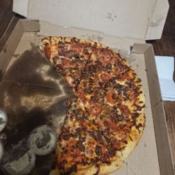 B & B Convienence - 16 inch Meat lovers pizza (SOO GOOD)