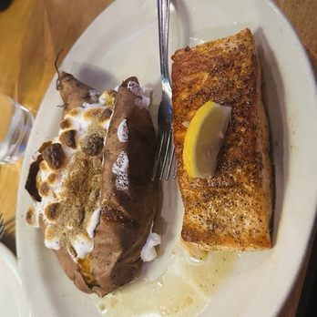 Texas Roadhouse - American Near Me - Concord, North Carolina