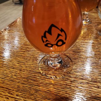 Beer Lab HI - Breweries Near Me - Aiea, Hawaii