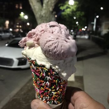 Emack & Bolio's - Ice Cream & Frozen Yogurt Near Me - Boston, Massachusetts