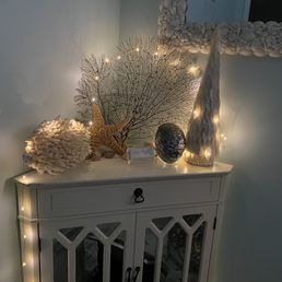 Welcoming treatment room decor Welcoming treatment room decor