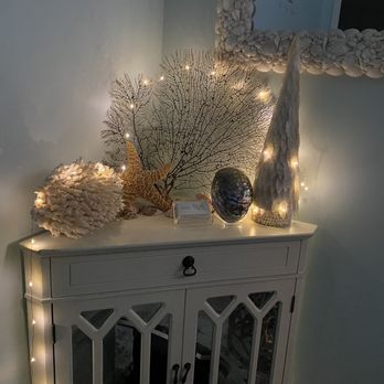 A Healing Touch By Lilin - Welcoming treatment room decor - Massage Near Me - Hermosa Beach, California A Healing Touch By Lilin - Welcoming treatment room decor - Massage Near Me - Hermosa Beach, California