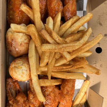 Trap House Wingz - Hot lemon pepper - Chicken Wings Near Me - Nashville, Tennessee Trap House Wingz - Hot lemon pepper - Chicken Wings Near Me - Nashville, Tennessee