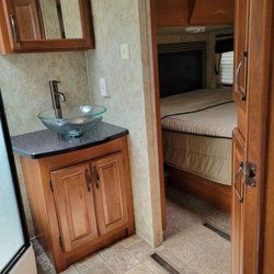Stoltzfus Rv's and Marine - Bathroom with two entrances.