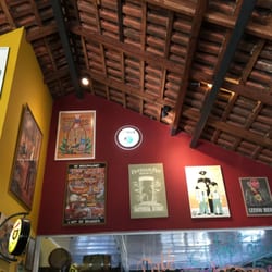 Hop'n Roll - Decoração do bar.