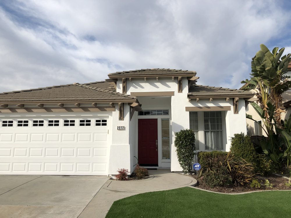 Slide of Global Investments Construction