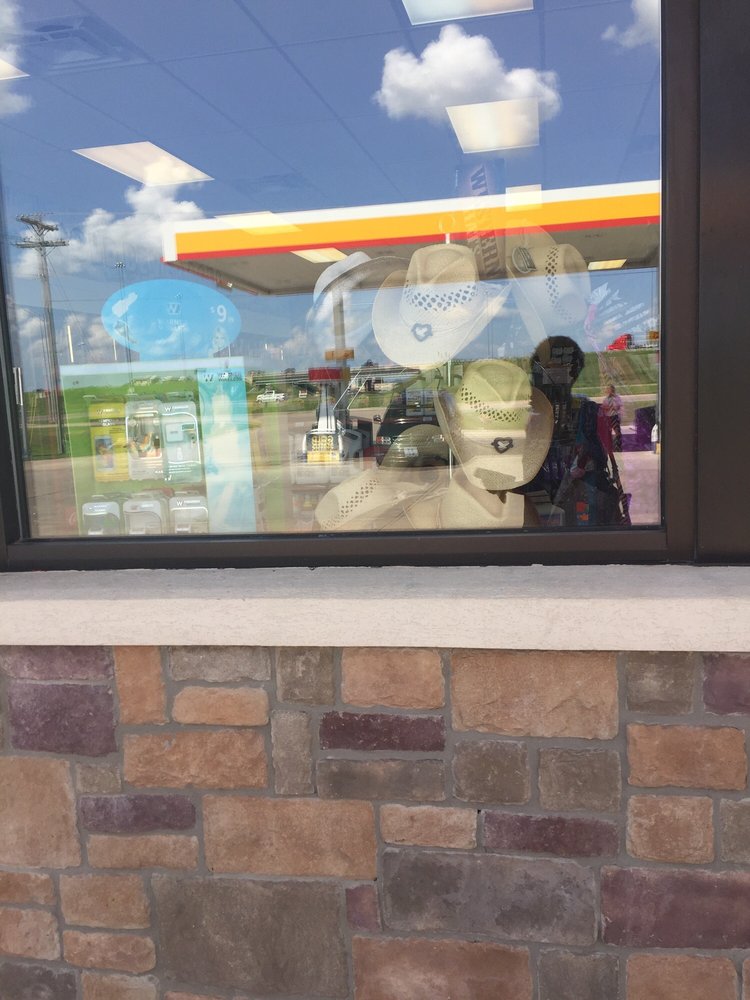 CHISHOLM CORNER Updated September 2024 601 N Butler Rd, Pauls