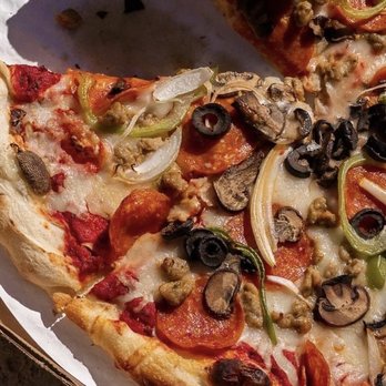 550 Pizzeria - Pizza Near Me - Laredo, Texas
