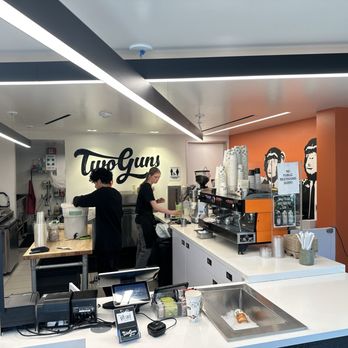 Two Guns Espresso - Manhattan Beach - Small shop - Cafes Near Me - Manhattan Beach, California Two Guns Espresso - Manhattan Beach - Small shop - Cafes Near Me - Manhattan Beach, California