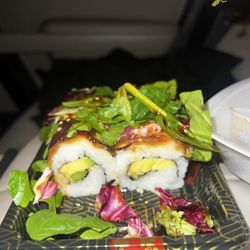 Nigiri Sushi Bar & Restaurant - Deluxe Veggie roll