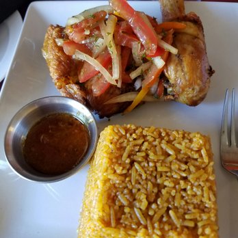 Drelyse African Restaurant - Jollof rice with chicken - African Near Me - Columbus, Ohio