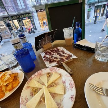 Taller de Tapas - Tapas - Spanish Near Me - Barcelona, B