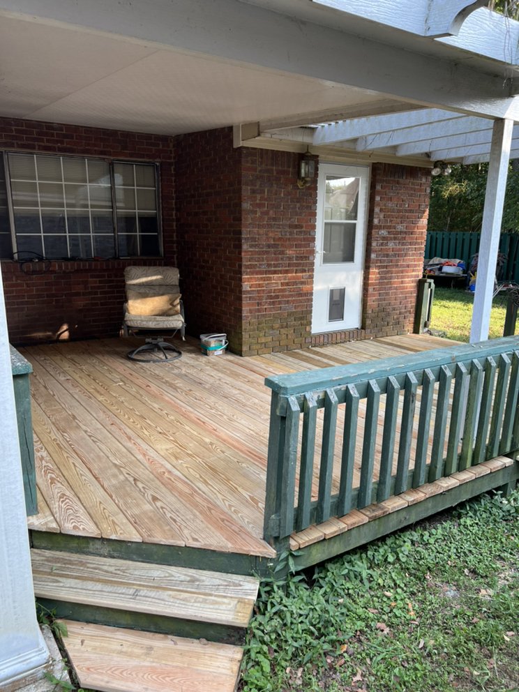 Slide of Mack's Maintenance and Handyman Service