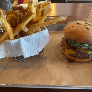 Moo Burger - Bacon Classic w/ gluten free bun and side of French Fries - Burgers Near Me - Brooklyn, New York Moo Burger - Bacon Classic w/ gluten free bun and side of French Fries - Burgers Near Me - Brooklyn, New York