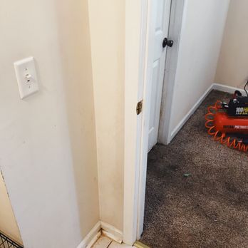 The Handy Master - Door trim replaced (after) - Handyman Near Me The Handy Master - Door trim replaced (after) - Handyman Near Me