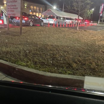 Chick-fil-A - Big ol line for Chick fil a - Fast Food Near Me - Fort Myers, Florida Chick-fil-A - Big ol line for Chick fil a - Fast Food Near Me - Fort Myers, Florida