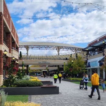 Redmond Town Center - (9/7/26) - Shopping Centers Near Me - Redmond, Washington Redmond Town Center - (9/7/26) - Shopping Centers Near Me - Redmond, Washington