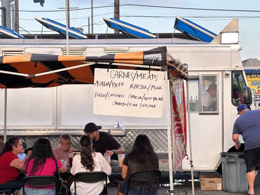Tacos Los Poblanos #1 Estilo Tijuana by null
