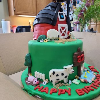 Sweetly Blessed Baker - Side view of cake - Bakeries Near Me Sweetly Blessed Baker - Side view of cake - Bakeries Near Me