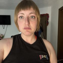 Poppy - Hair (front) after the cut
