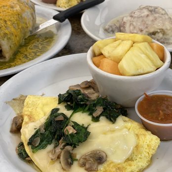 Carolyn's Cafe - Breakfast & Brunch Near Me - Redlands, California