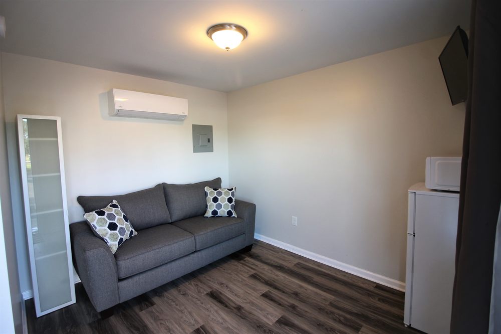 WILLOW OAK LIVING 521 Main St, Kenbridge, Virginia Vacation Rentals