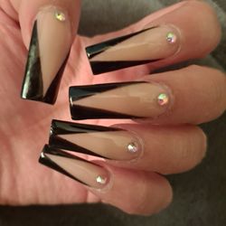 LUSH Nail Lounge