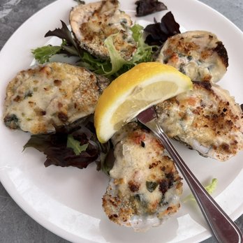 Bay Pointe Waterfront Restaurant - Oysters Rockefeller - American Near Me - Quincy, Massachusetts Bay Pointe Waterfront Restaurant - Oysters Rockefeller - American Near Me - Quincy, Massachusetts