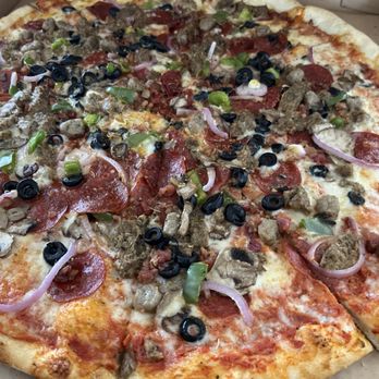 Sorelles Italian Restaurant & Pizzeria - Supreme Pizza - Pizza Near Me - Eagleville, Tennessee Sorelles Italian Restaurant & Pizzeria - Supreme Pizza - Pizza Near Me - Eagleville, Tennessee
