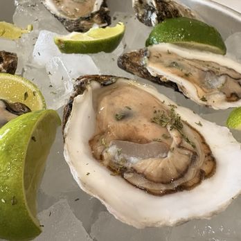 Crab N Spice - Oyster (6) - Seafood Near Me - Claremont, California