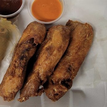 Annie Up Pizza - a tray of fried food - Pizza Near Me Annie Up Pizza - a tray of fried food - Pizza Near Me