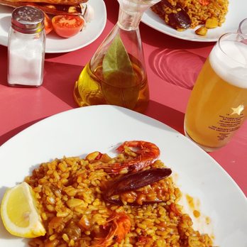Xorus - Paella y pan con tomate - Spanish Near Me - Barcelona, B Xorus - Paella y pan con tomate - Spanish Near Me - Barcelona, B