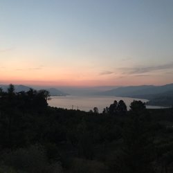 E'Laysa Guesthouse and Vineyard Retreat - Sunset from the vineyard perch view.
