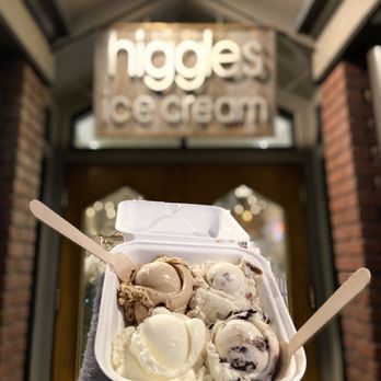 Higgles Ice Cream - Flight of ice cream! - Ice Cream & Frozen Yogurt Near Me - Breckenridge, Colorado