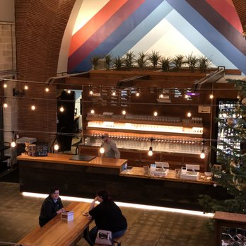 Public House - Food Court Near Me - Springfield, Oregon